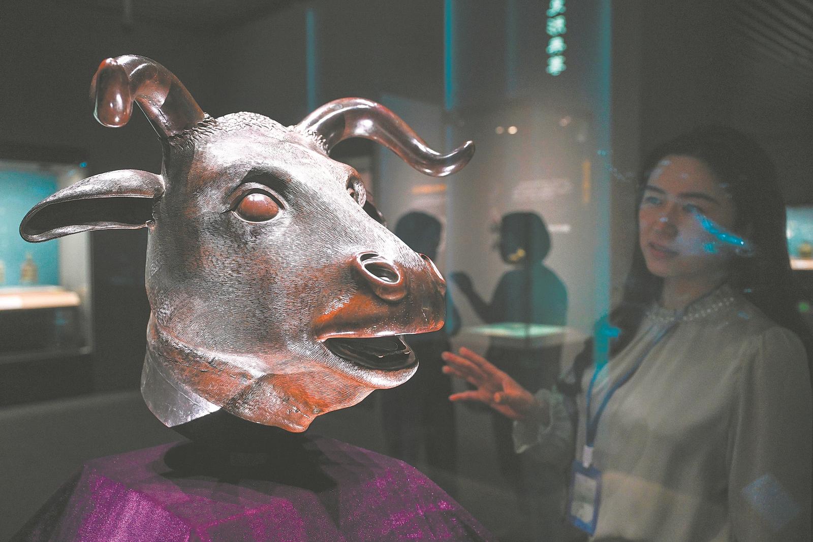 国宝归来——安徽博物馆圆明园兽首暨海外回流文物特展举行_fororder_国宝归来1