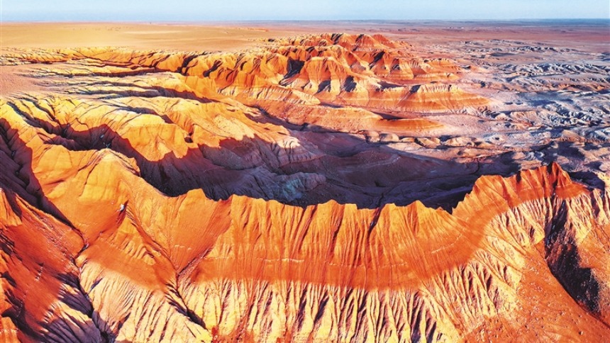 苏尼特右旗：红迹草原映初心