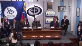 总台记者观察丨委官方：审判不合法 立即释放马杜罗夫妇