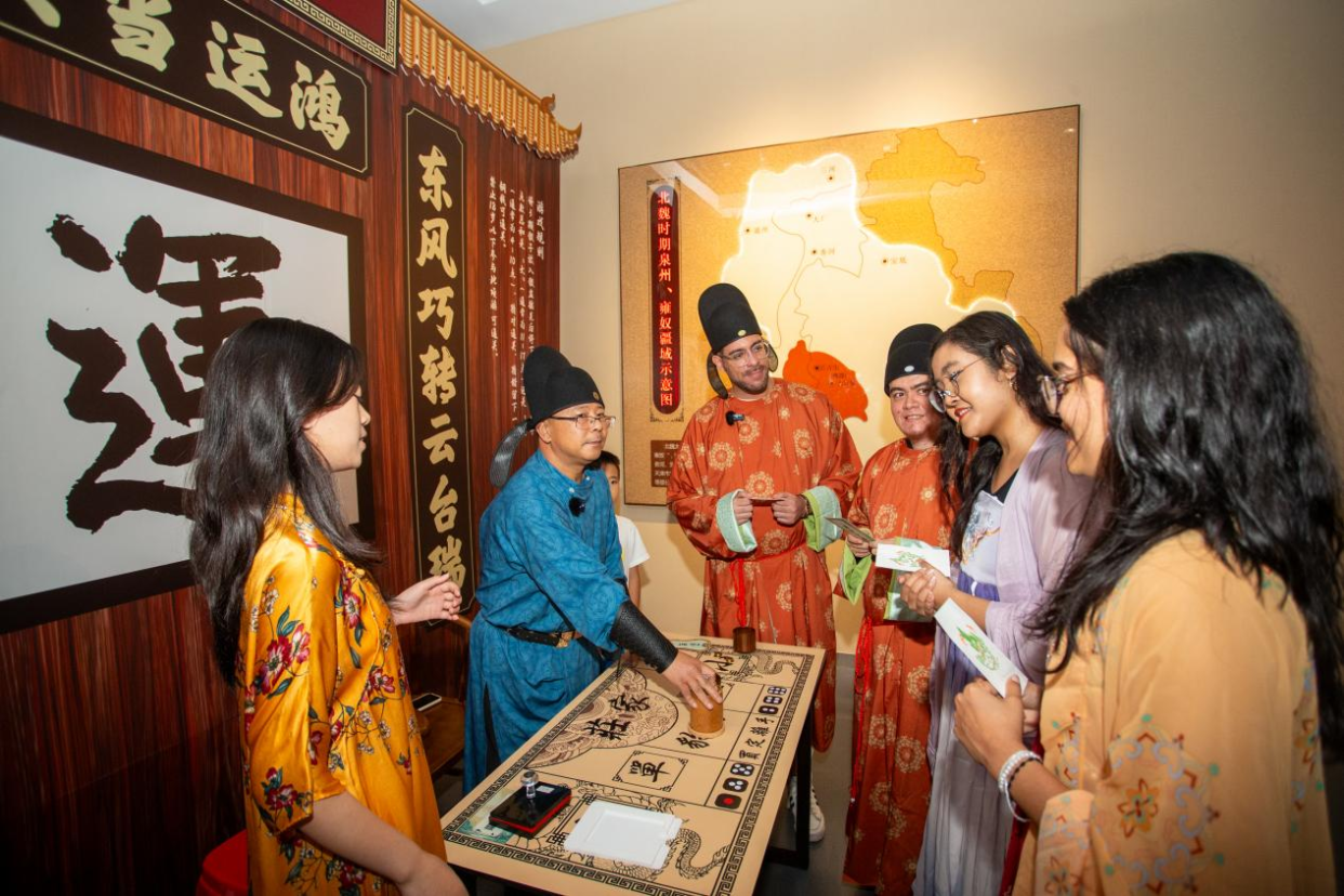 International Youth in Wuqing: Journey Through Past and Present to Explore Culture and Treasures_fororder_图片12