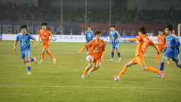 “湘超”邵阳赛场澎湃《崀山脐橙香》歌声