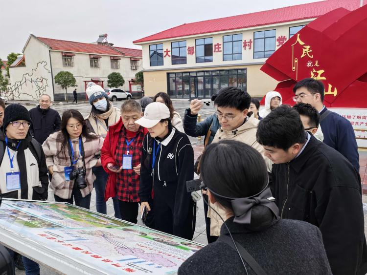 南水北调 利国利民——“中国式现代化发展看河南”两岸媒体联合采访团走访南水北调中线工程渠首_fororder_1