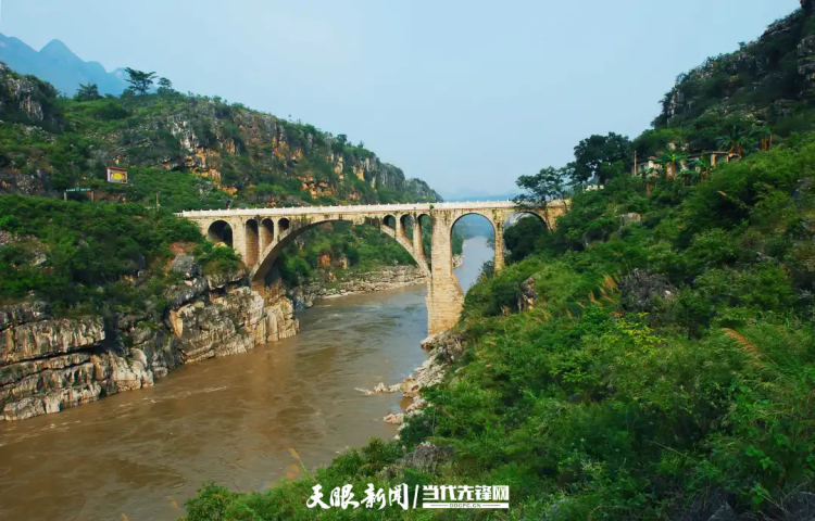 从人背马驮到“一桥飞架”，一道天堑的千年跨越