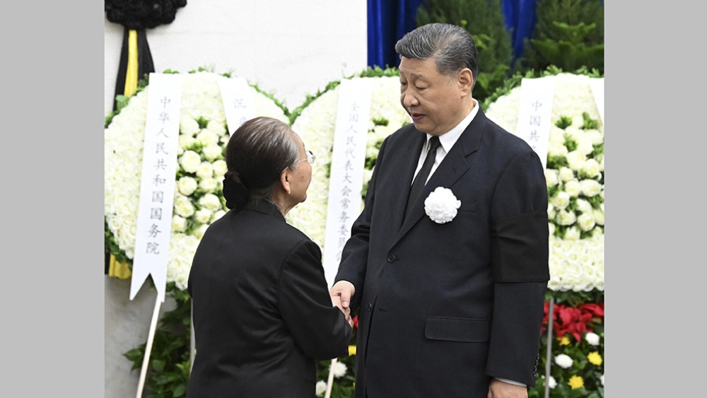 热地同志遗体在京火化 习近平等到八宝山革命公墓送别_fororder_1749720713611_538