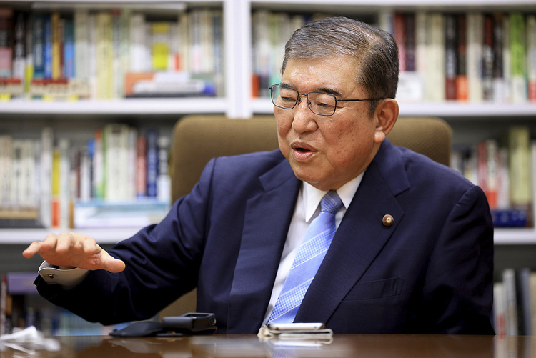 日本新一届石破茂内阁成立