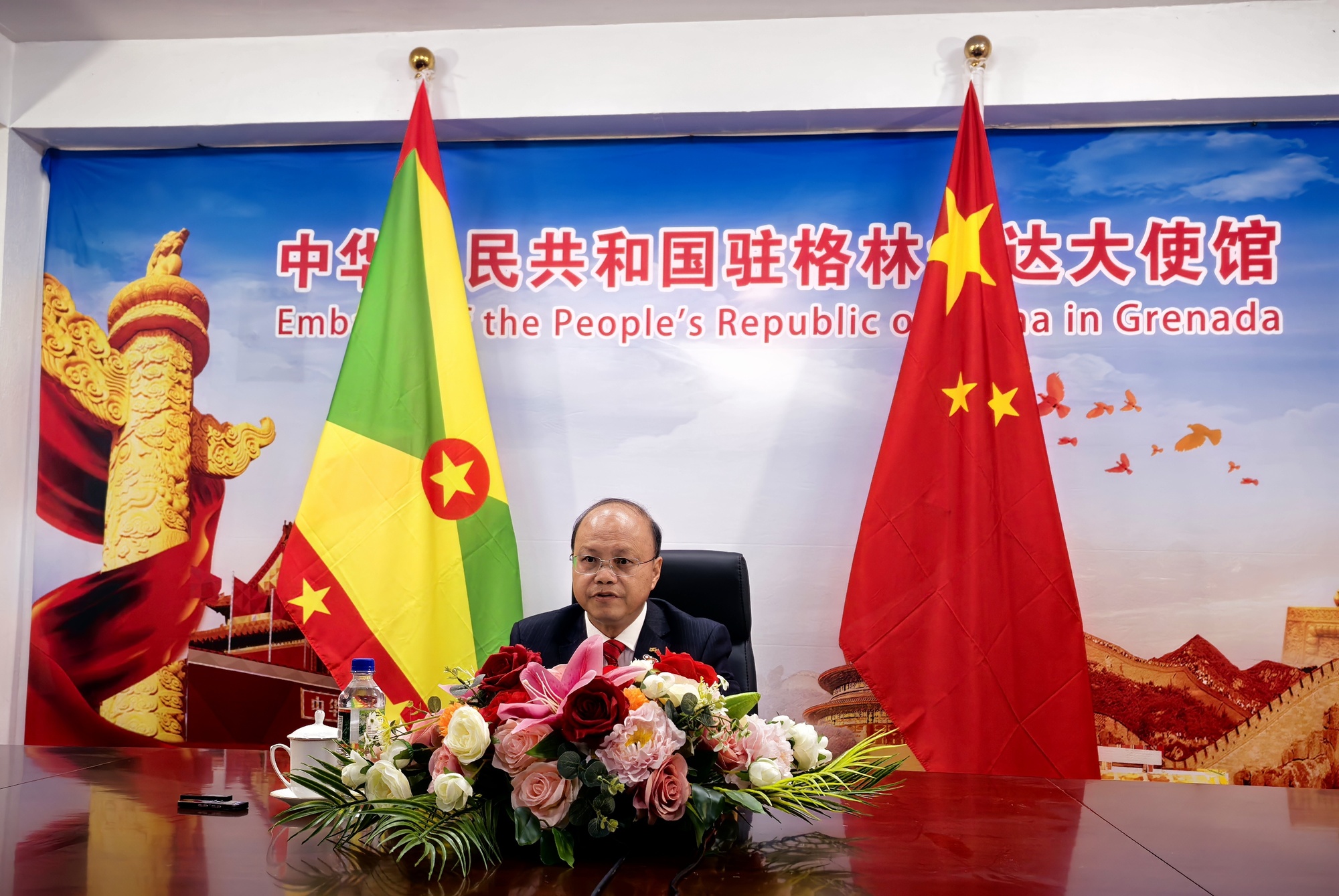 直通使领馆 | ‌从板球场到新机场：中国援建如何改变这座加勒比海岛国？