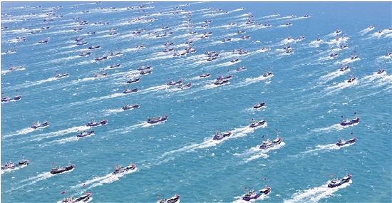 八千渔船出海淘鲜_fororder_zjrb2025080600001v04b007