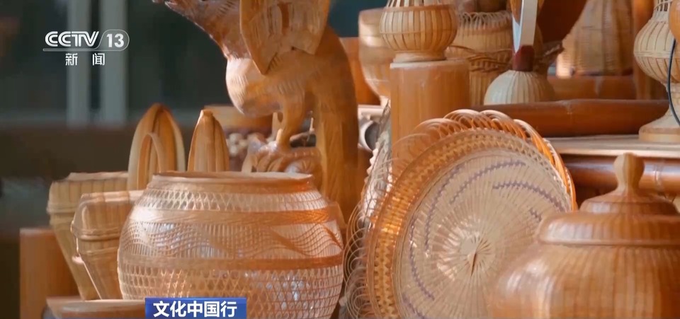 文化中国行丨指绕竹间显匠心 被道明竹编技艺惊艳到了