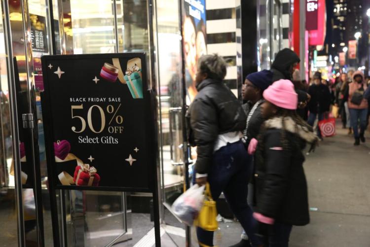 列国鉴·美国｜“有职却无家”：隐藏的美国功能性失业