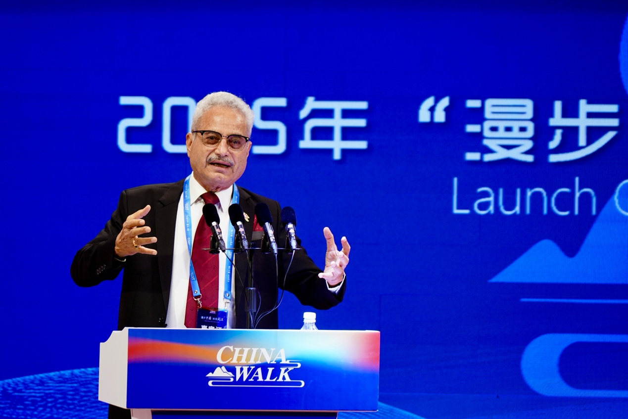 2025年“漫步中国”活动在武汉启动  中外媒体共赴发现之旅_fororder_4