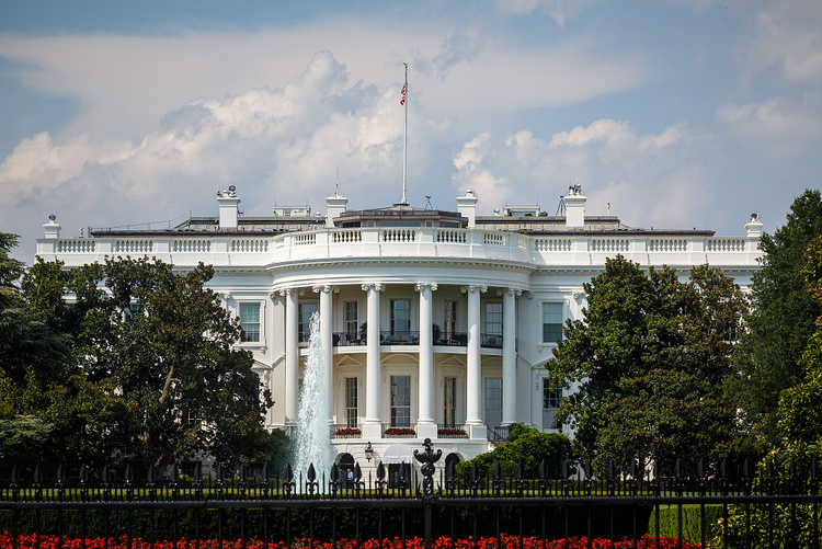 超4万名美联邦政府雇员已接受“买断计划”