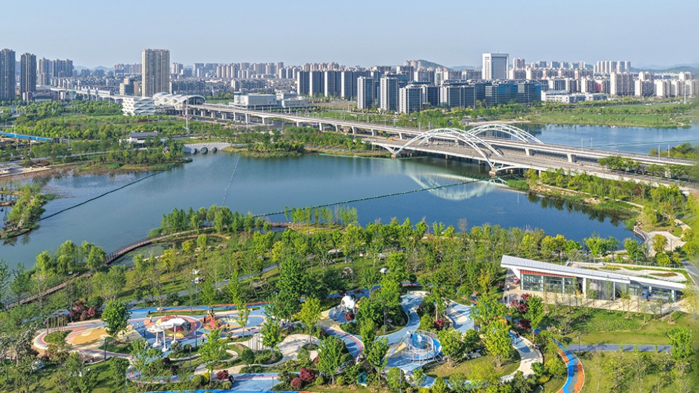 新思想引领新征程｜以人民为中心 绘就现代化城市民生幸福新画卷_fororder_1784459714973_891