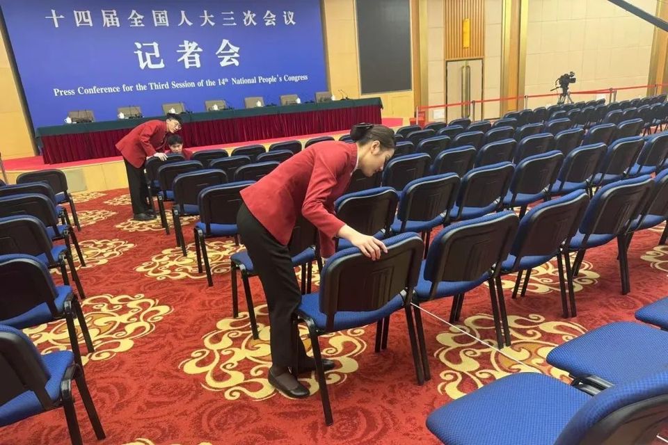 梅地亚:两会新闻中心的中国声音