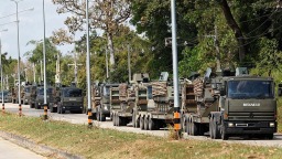 泰国军方：柬埔寨使用火箭炮攻击平民区致4人受伤