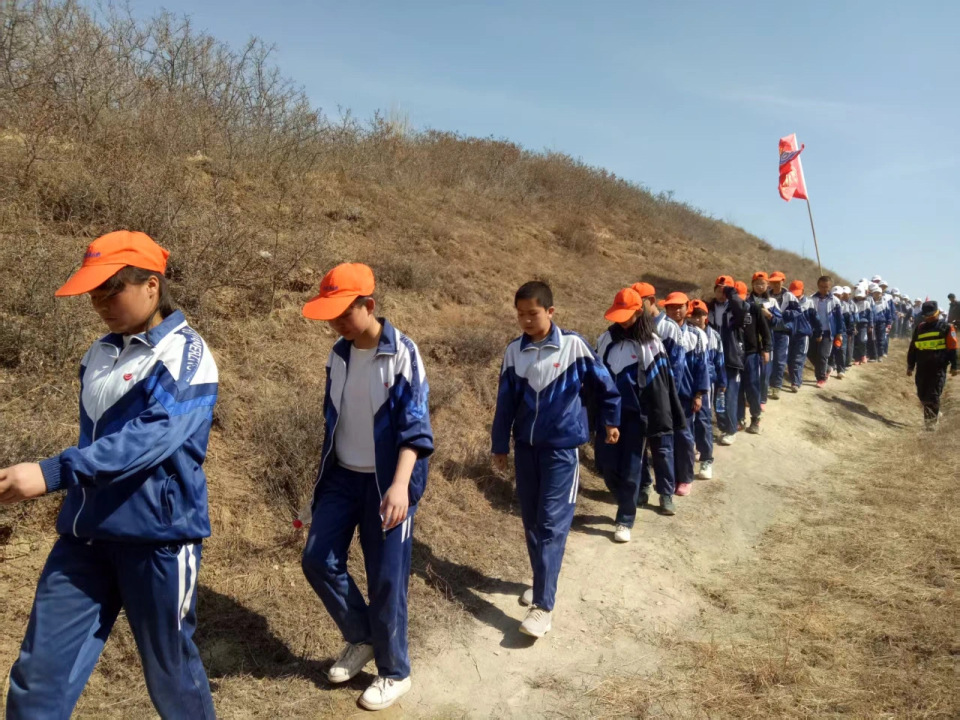 从未忘却丨行走百里路 将你我连接