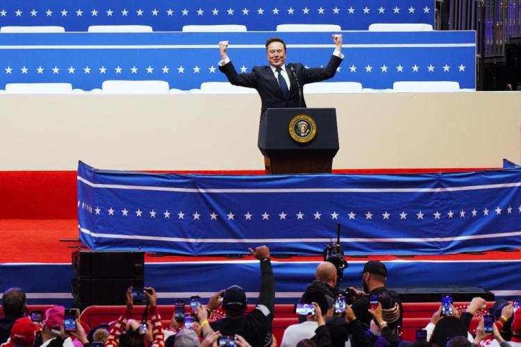 特斯拉董事长呼吁批准马斯克万亿薪酬计划