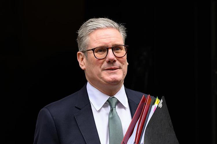 英国首相会见罗马尼亚总理 双方讨论加强防务合作