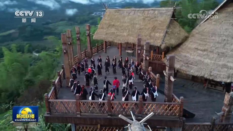 【代表委员履职故事】李依娲娜:推动文旅融合 赋能乡村振兴