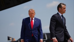 特朗普称继续支持国防部长赫格塞思