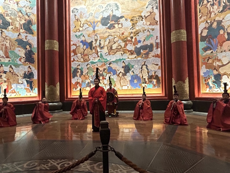 何以中国｜给孔子“发微信”，看礼乐“真人秀”，在山东，中式审美如何出圈？