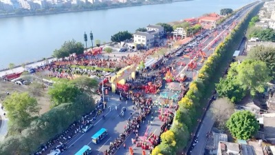 Global Teochew Community Reunites at Chaozhou's Qinglong Temple Fair: 'It's Great to Be Home!'