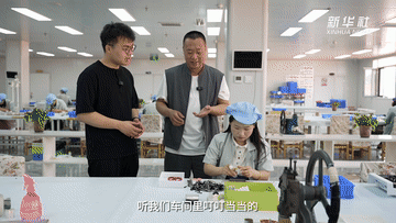 中国经济样本观察·一“业”成名｜真有两把刷子！“刷”出30亿级“颜值经济”