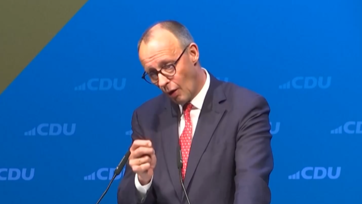 视频丨德总理：若美征收高额关税 欧洲将以同等方式回击