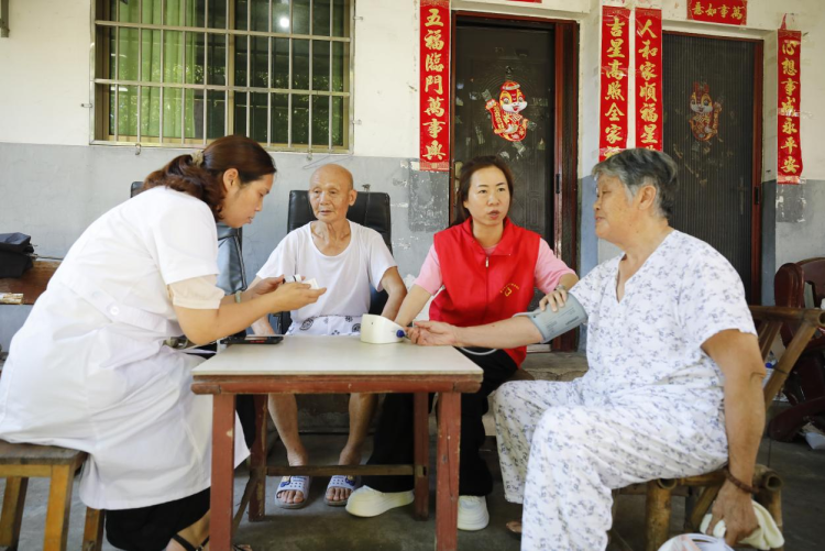 湖南珠晖区7万余人有了家庭医生_fororder_图片1