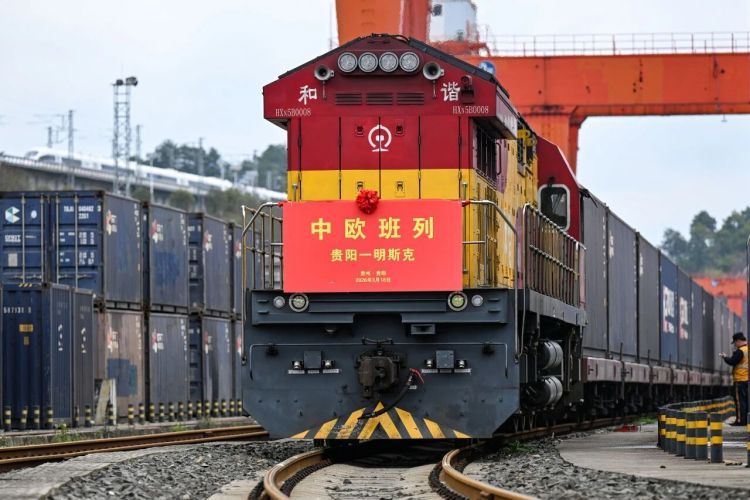 中国空调15天运到欧洲，靠的是这条“快车道”