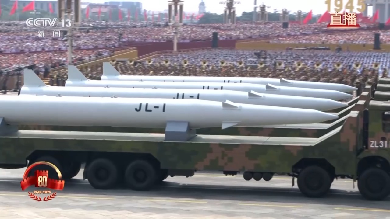 惊雷-1、巨浪-3、东风-61、东风-31等核导弹震撼登场