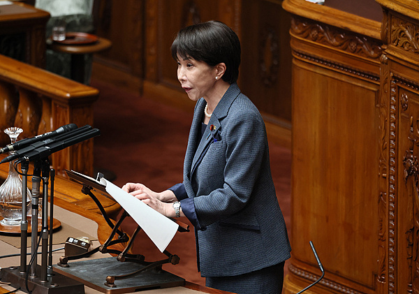 日政府拟参考执政党建议提出增加防卫费