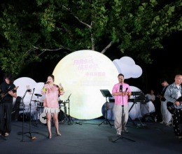 月下听歌游园贺中秋 顺义中秋游园歌会点亮滨水之夜