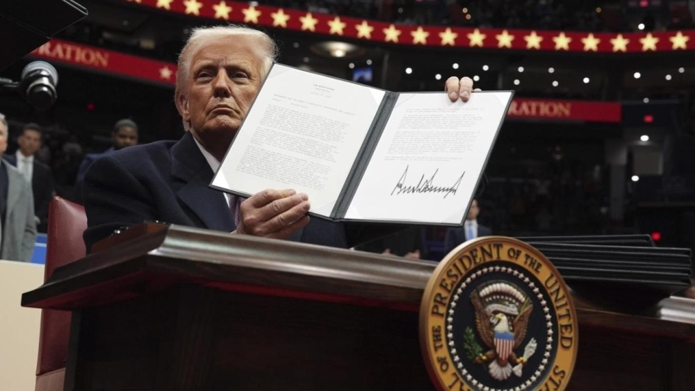 再次正式退出《巴黎协定》 美国又“再次伟大”了吗？_fororder_55f41885b3c740b7b0b856f73fe72bd7.1320x880