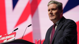 马斯克抨击英首相“应引咎辞职” 斯塔默小心“回怼”