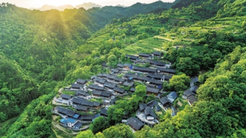 美丽苗寨在湖南