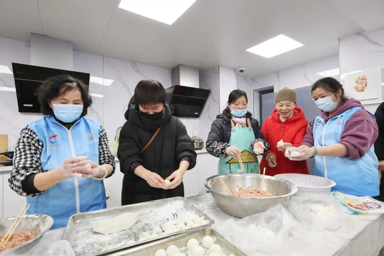 时政微观察丨建功立业 创新创造