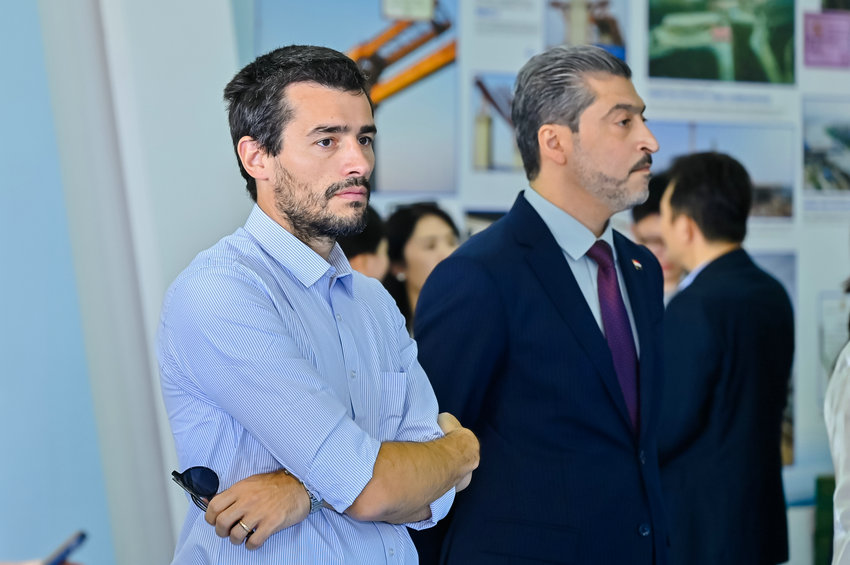 Diplomats Decode China's Solutions for Global Connectivity at the Zhengzhou Airport Economy Zone in Henan Province_fororder_图片10