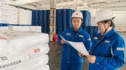 兰州石化高效组织化工产品发运