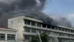 日本一小学发生火灾 约300名学生被疏散