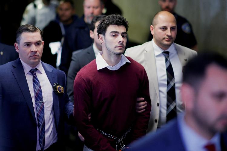 美法官驳回联合健康集团高管枪杀案嫌疑人两项刑事指控