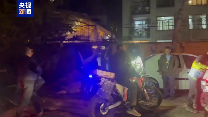 伊朗德黑兰一居民区遭袭_fororder_图片5