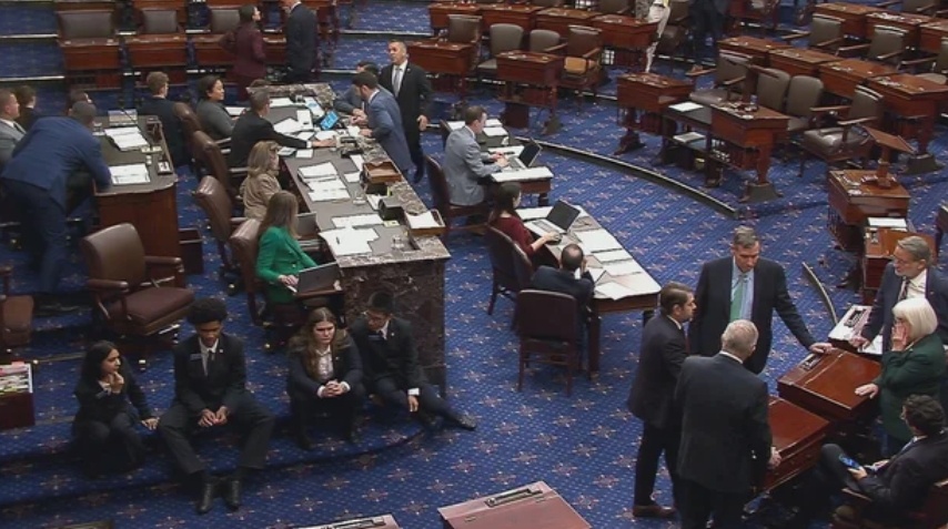 视频丨美政府“停摆”纪录即将刷新 两党相互指责不休