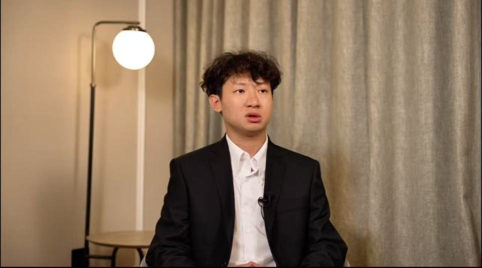 法国青年马库斯：“捐赠只是第一步，我们还要告诉全世界日军侵华的真相”