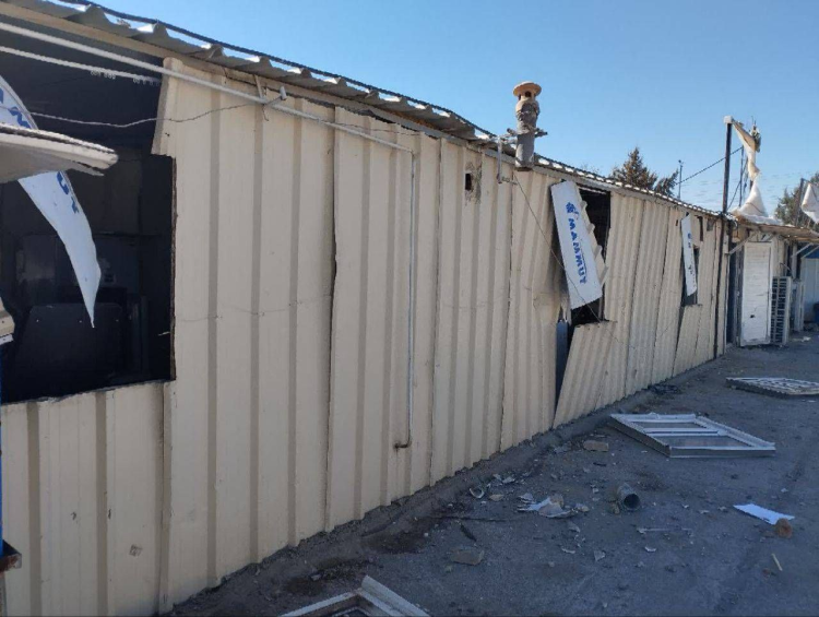 伊朗克尔曼沙阿省一野战医院遭袭被毁 多人受伤