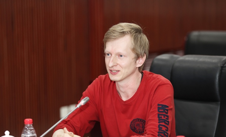 资讯有故事丨俄罗斯留学生张威雨：“我爱你，中国”是我的心声