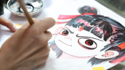当国漫经典遇上传统皮影 湖南衡山县非遗传承人巧手重塑"魔童哪吒"