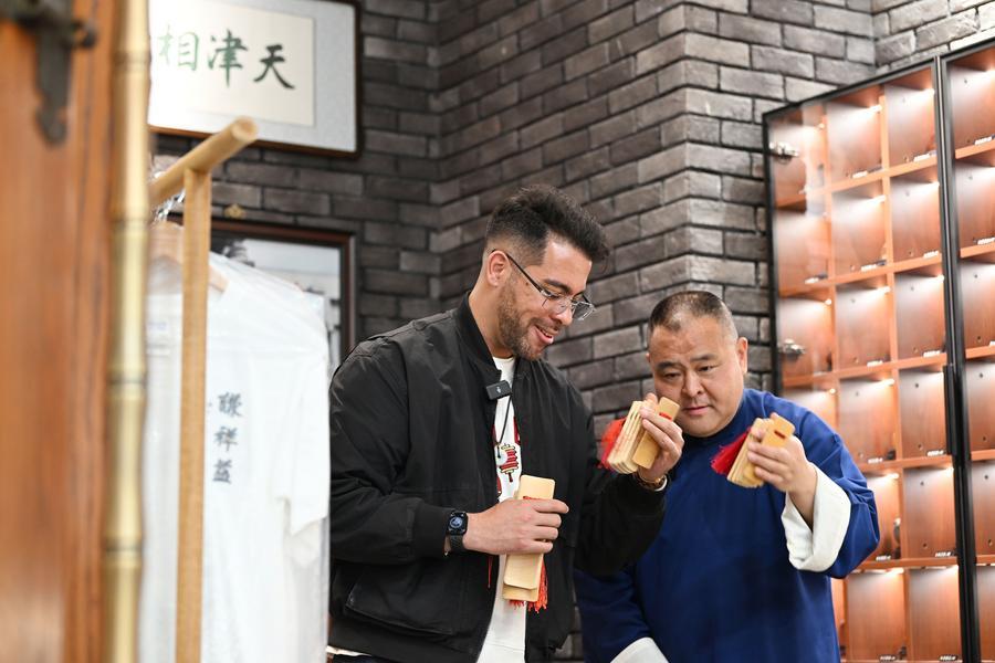 “老外”在中国｜西语外教的相声情缘