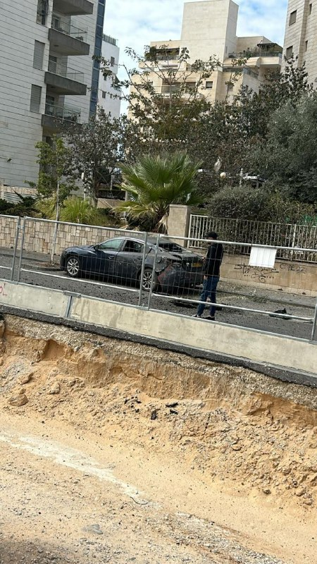 伊朗导弹袭击致以色列中部1死2重伤