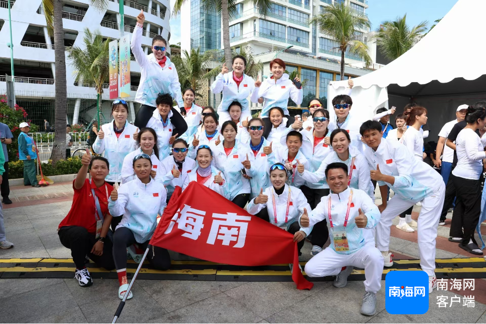 第十二届全国少数民族传统体育运动会:龙舟盛景中的文化传承与激情竞渡