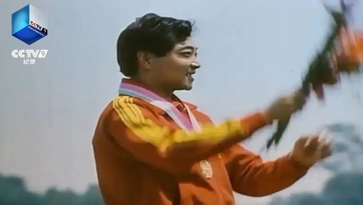 致敬新中国每一个奋斗者！纪录片《新中国——平凡而闪光的足迹》今晚CCTV-9开播